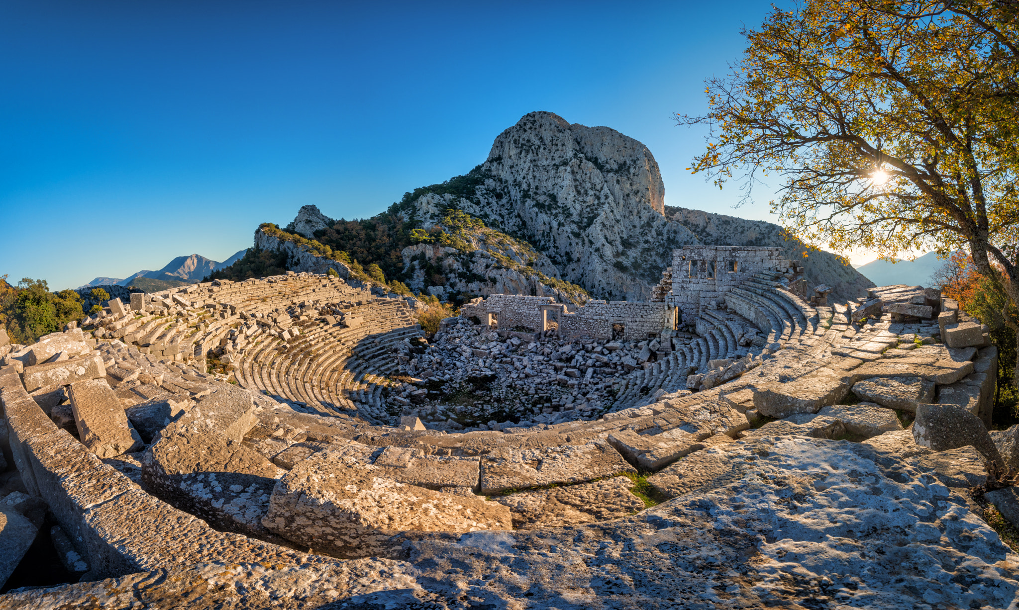 Termessos Antik Kenti: Dağların Zirvesindeki Gizem